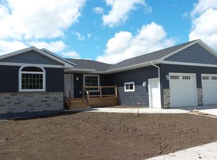 405 Buffalo St S, Elkton, SD 57026