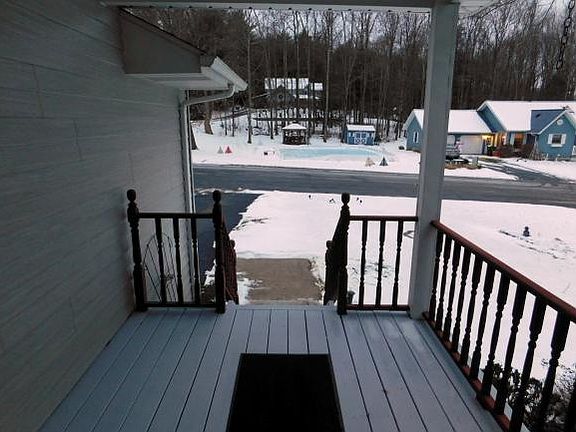 4th image of 39 Maryvale Dr