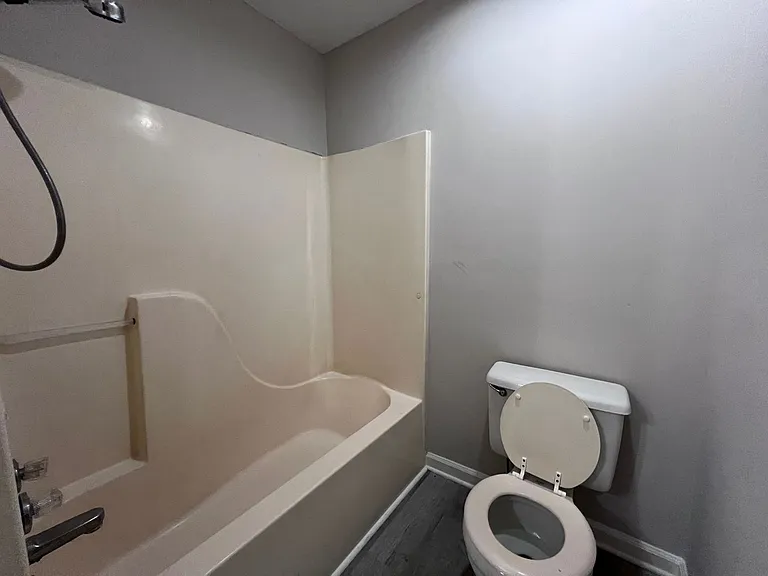 424 Jennings Dr — Photo 7