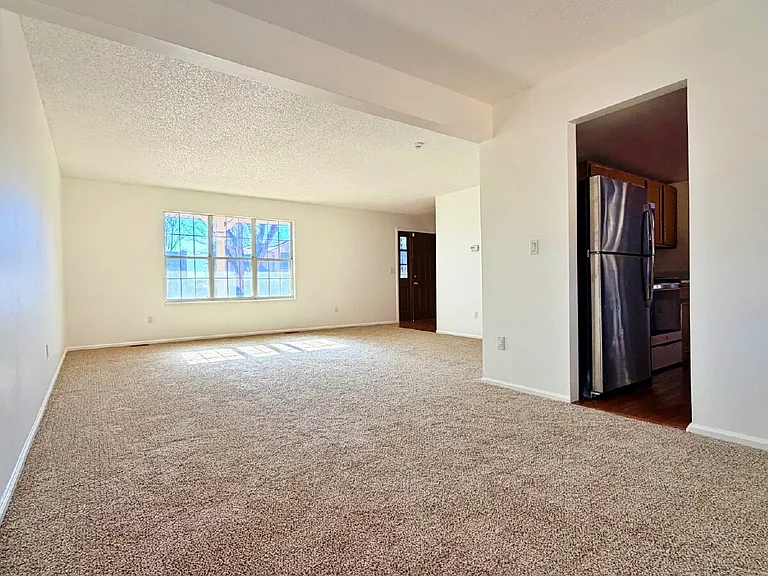 17125 E Pacific Pl — Photo 5