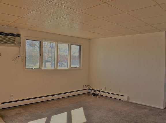 2nd image of 137 S 17th St APT B