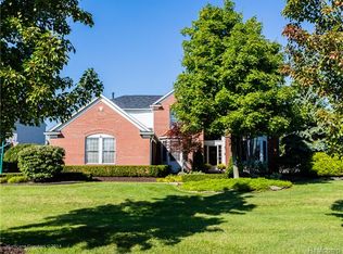 17191 Spring Hill Ct, Northville, MI 48168
