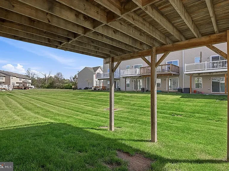 111 Sandpiper Ct — Photo 19