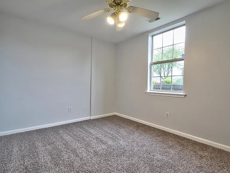 406 Platt Dr — Photo 16