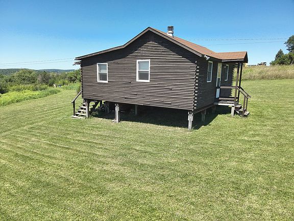 5th image of 3037 Gameland Rd