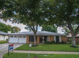 3103 Apple Blossom Ln, Arlington, TX 76014