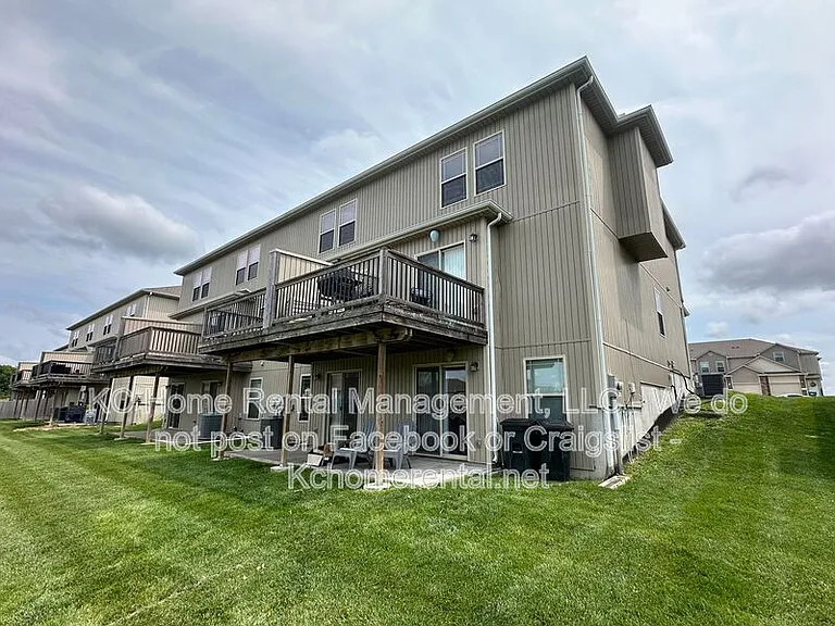 10540 Kane Dr — Photo 29