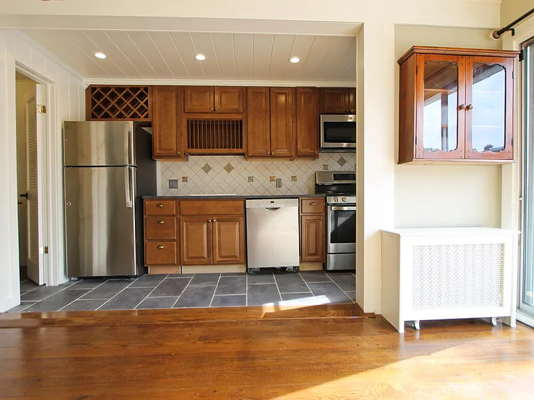 346 E Meehan Ave — Photo 14