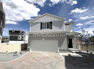 3349 Streamwood Dr, Johnstown, CO 80534