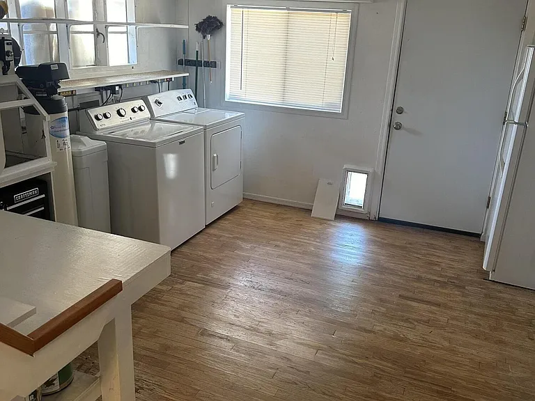 1426 E Sheridan St — Photo 9