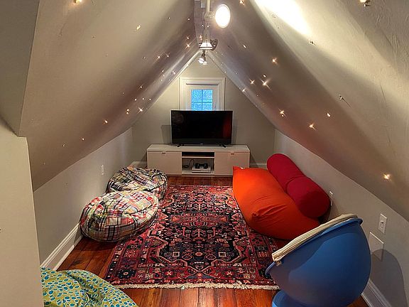 nook off bedroom