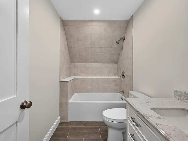 25 Richfield St #2 — Photo 10