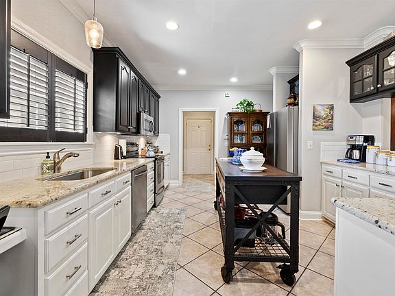4th image of 105 Sonterra Dr