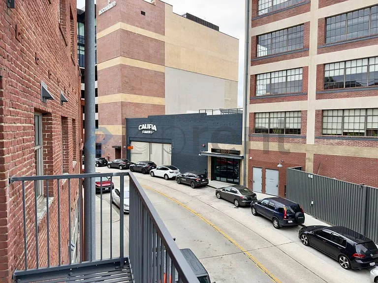 500 Molino St #208 — Photo 17