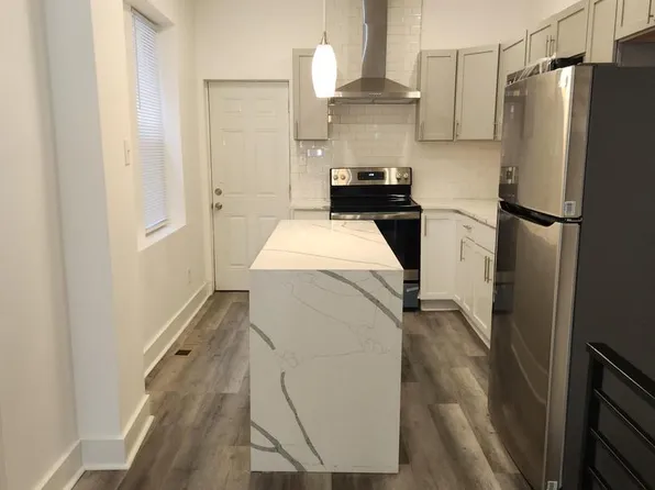 427 W Shunk St, Philadelphia, PA 19148