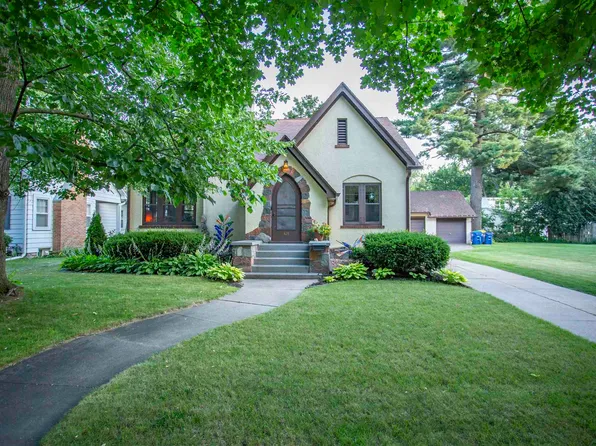 421 Ruder St, Wausau, WI 54403