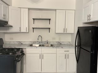 8200 S Jeffery Blvd, Chicago, IL 60617