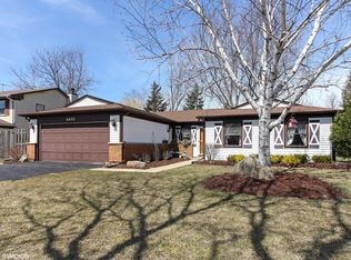 4470 Shorewood Dr N, Hoffman Estates, IL 60192