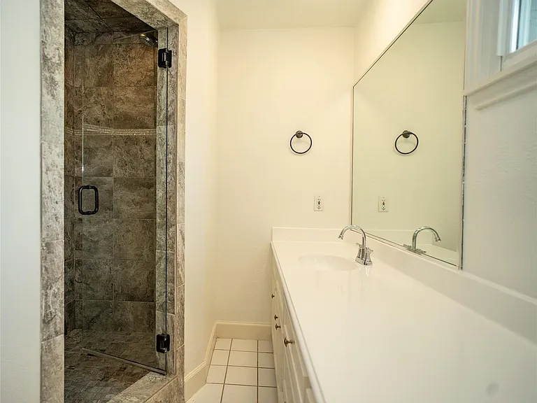 4522 Briarbend Dr — Photo 13