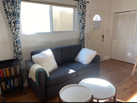 5th image of 3369 Felton St #B