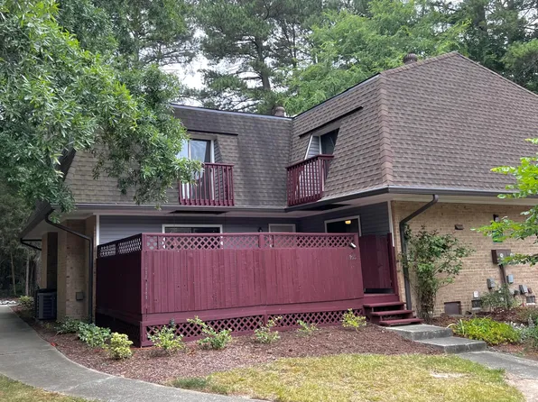 165 Springberry Ln #165, Chapel Hill, NC 27517