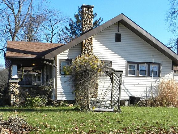 5th image of 1203 E Edwards Ave