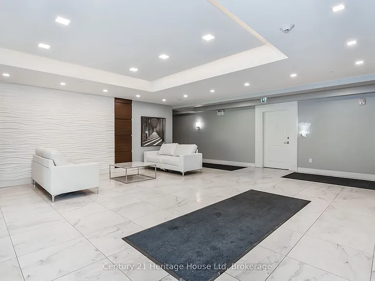 1280 Gordon St #305 — Photo 9