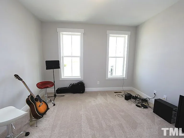 1637 Tunnel St — Photo 10