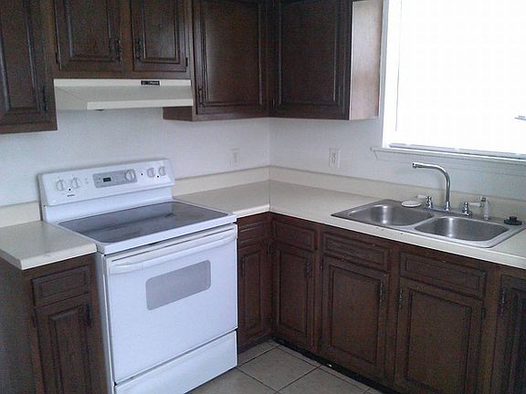 3rd image of 1702 S Mitchell Ave #5