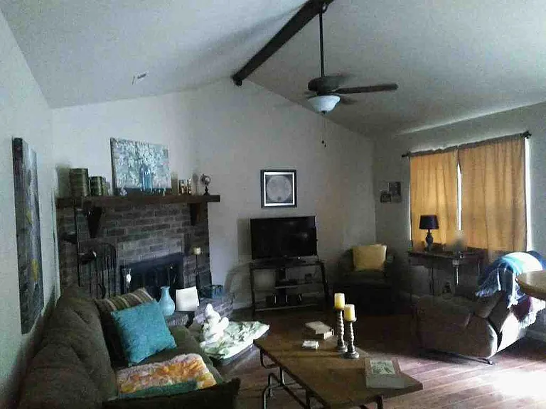 1101 Watertower Rd — Photo 6