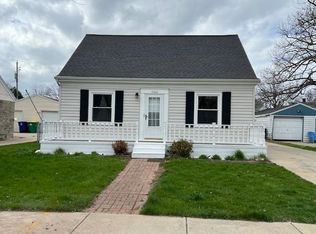 1146 10th Ave, Green Bay, WI 54304