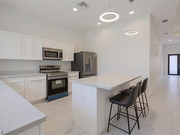 3rd image of 3101 NW 42nd Pl