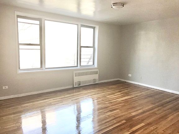 3rd image of 210 W 252nd St #4E