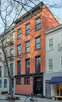 2nd image of 387 1/2 Bleecker St