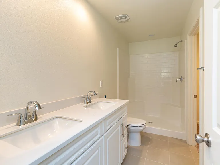 1923 Cicely St — Photo 12