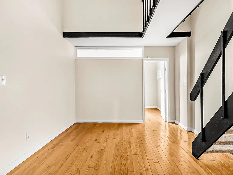 7 E 32nd St #5C — Photo 4