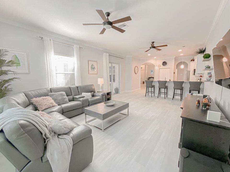 1st image of 235 NE Abaca Way