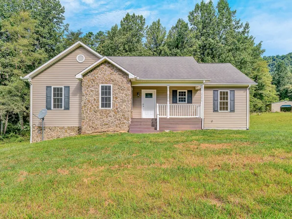 6267 Dillons Mill Rd, Callaway, VA 24067