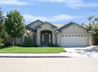 2841 E Shea Dr, Fresno, CA