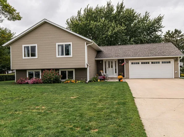 401 10th Ave NW, Byron, MN 55920