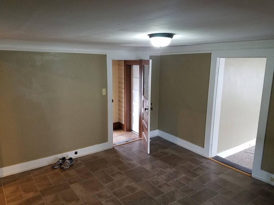 Dining room, looking towards entrance.