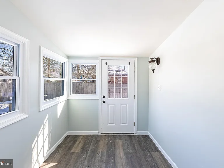 4828 Woods Wharf Rd — Photo 4