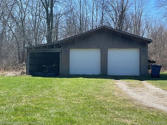 3rd image of 5447 Rensselear Dr
