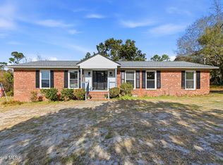 718 Hughes Road, Hampstead, NC 28443