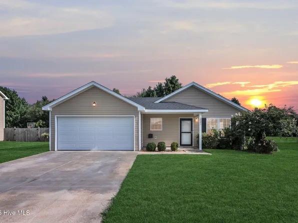 2001 Eleuthera Way, Elizabeth City, NC 27909