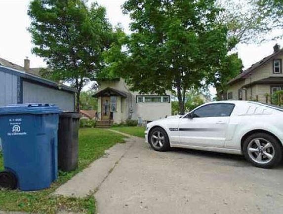 2nd image of 3916 18th Ave S