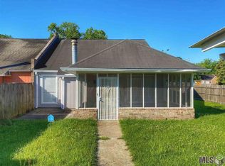 8806 Pecan Tree Dr, Baton Rouge, LA 70810