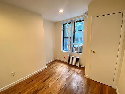 Rented by OvCo Realty | media 22