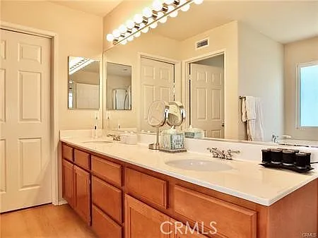 1566 Plymouth Ln — Photo 18
