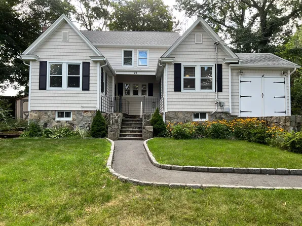 22 Andrews St, West Haven, CT 06516